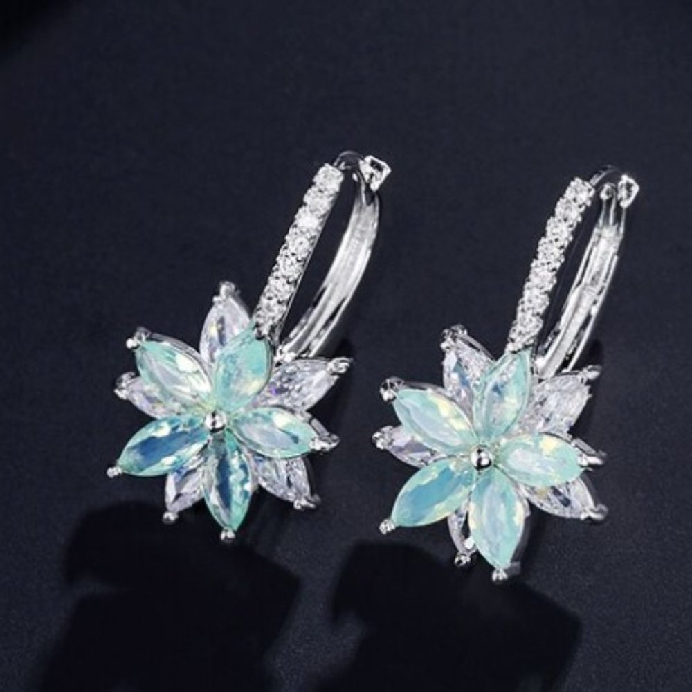 Blue Flower Crystal Earrings.